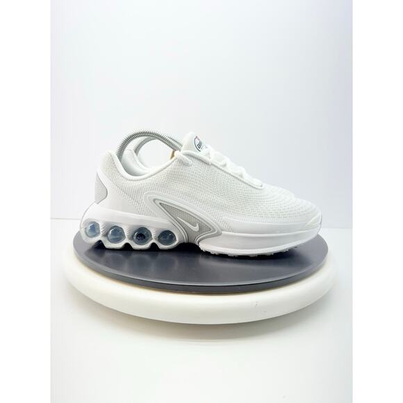 Nike Air Max DN GS 6.5Y Womens Sz 8 White Pure Platinum Silver Running Shoes - Picture 3 of 9